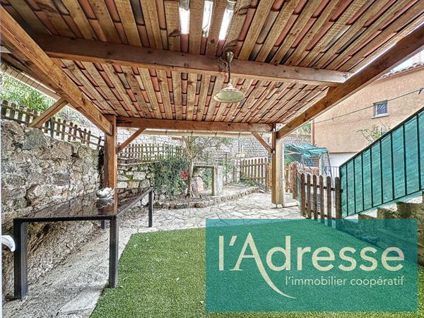 Appartement 2 pièces en duplex 34m² - parcelle de terrain avec bâtisse en pierre - Murzo