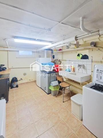 Maison spacieuse avec 3 chambres et un grand sous-sol !