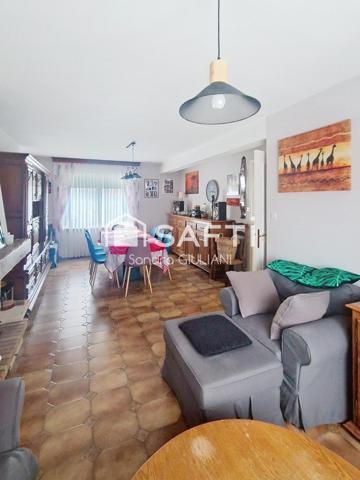 Maison spacieuse avec 3 chambres et un grand sous-sol !