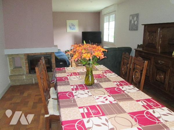 Une maison trois chambres sur 3391 m² de terrain