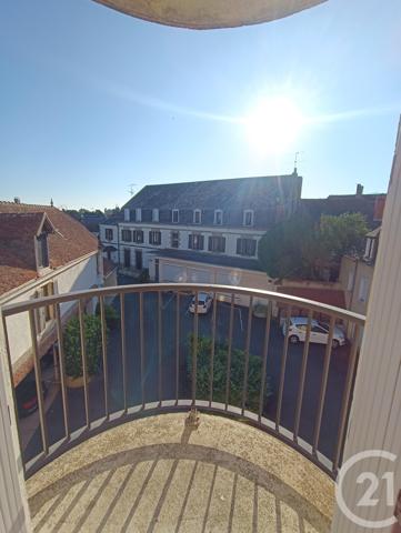Appartement F2 à vendre  2 pièces - 56 m2 LA CHATRE - 36