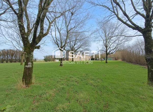 Longère en pierre, garage, terrain clos