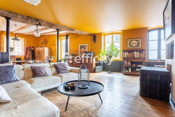 Maison
         11 pièces
        - 300 m² 205 000 € *