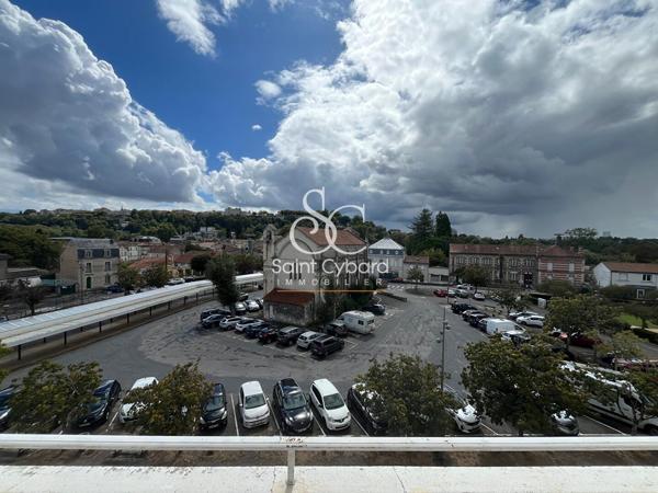 Angouleme St Cybard Appartement 4 pièce(s) 96 m2
