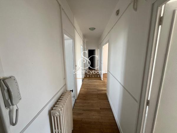 Angouleme St Cybard Appartement 4 pièce(s) 96 m2