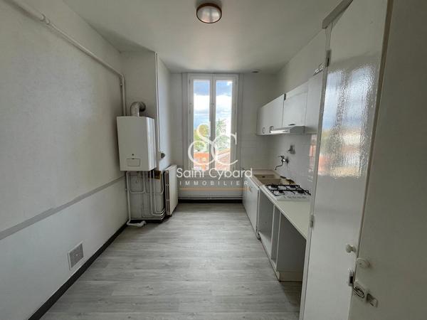 Angouleme St Cybard Appartement 4 pièce(s) 96 m2