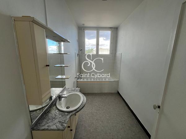 Angouleme St Cybard Appartement 4 pièce(s) 96 m2