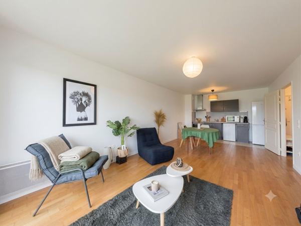 Vente exclusivité Pontault Combault appartement 3 pièces - 68.23 m² - deux chambres - balcon - deux places de parking en sous-sol