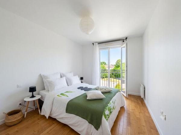 Vente exclusivité Pontault Combault appartement 3 pièces - 68.23 m² - deux chambres - balcon - deux places de parking en sous-sol