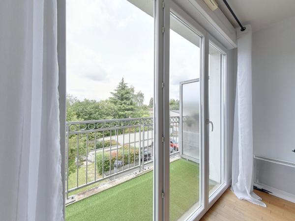 Vente exclusivité Pontault Combault appartement 3 pièces - 68.23 m² - deux chambres - balcon - deux places de parking en sous-sol
