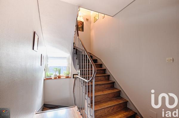 Maison 6 pièces de 115 m² à Thil (54880)