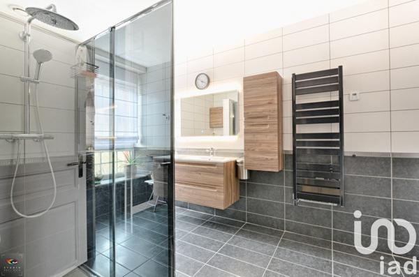 Maison 6 pièces de 115 m² à Thil (54880)