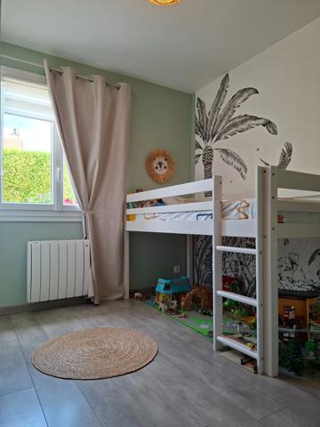 MAGNIFIQUE MAISON PLAIN PIED 5 PIECES, AUCUN TRAVAUX, GARAGE, dans impasse au calme SAINT LONGIS