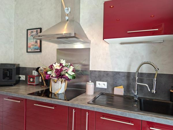 MAGNIFIQUE MAISON PLAIN PIED 5 PIECES, AUCUN TRAVAUX, GARAGE, dans impasse au calme SAINT LONGIS