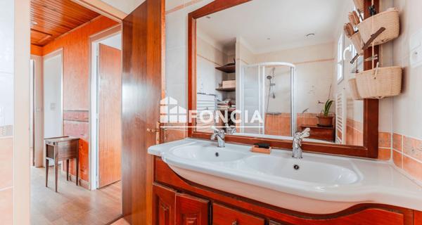 À vendre Maison 5 pièces 142 m² - Rezé 44400