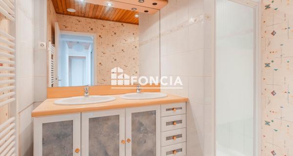 À vendre Maison 5 pièces 142 m² - Rezé 44400