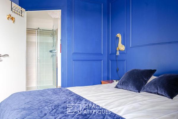 Prendre de la hauteur : appartement contemporain et son rooftop suspendu