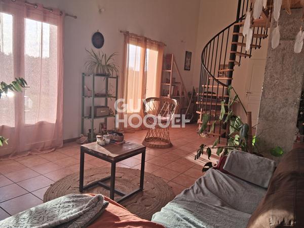 Maison avec terrasse, jardin et hangar de 75m²