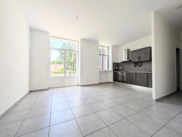 Appartement récent 3 pièces – 57 m² – lumineux avec balcon et parking