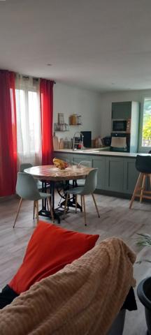 MAISON 4 PIECES, GARAGE et DEPENDANCE