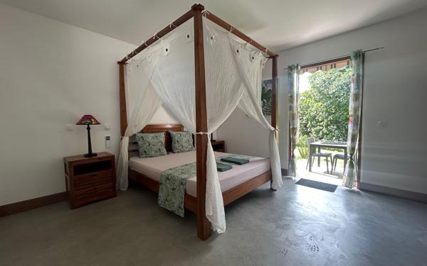 Maison à vendre    8 pièces •  Lamentin