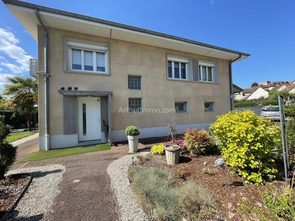 Vente Maison 5 pièces 115 m2 à Morestel