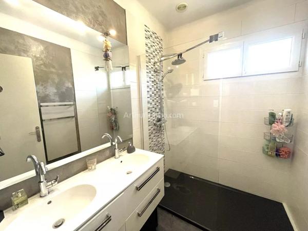 Vente Maison 5 pièces 115 m2 à Morestel