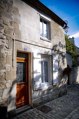 Crépy-en-Valois (60800) CREPY EN VALOIS QUARTIER HISTORIQUE MAISON DE CHARME + PARKING PRIVÉ