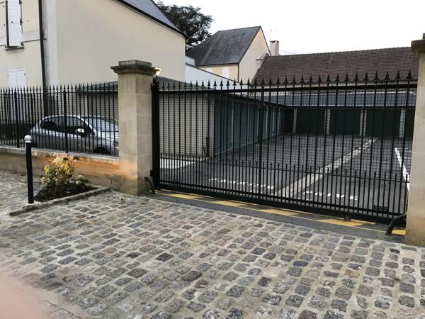 Crépy-en-Valois (60800) CREPY EN VALOIS QUARTIER HISTORIQUE MAISON DE CHARME + PARKING PRIVÉ