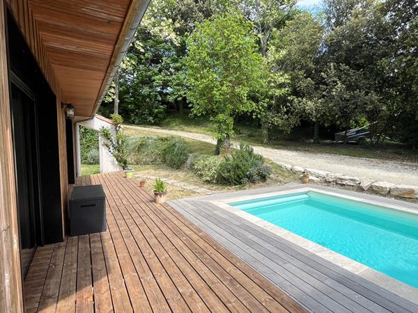 17132 MESCHERS SUR GIRONDE Meschers, à moins de 1 000m de la plage