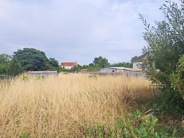 Terrain à vendre Châtellerault - 86100 / Réf: 11728