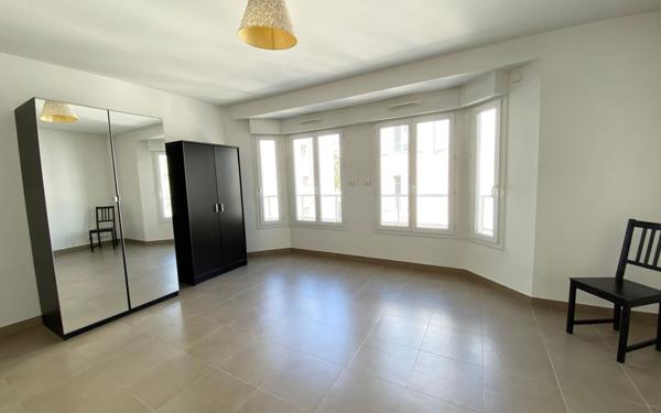 Appartement à louer    1 pièce •  Nice