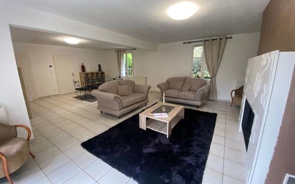 Maison à louer    5 pièces •  Magny-le-Hongre