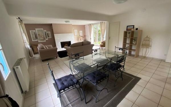 Maison à louer    5 pièces •  Magny-le-Hongre