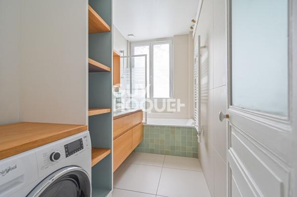 APPARTEMENT À LOUER DE 5 PIÈCES DE 104,93 M²