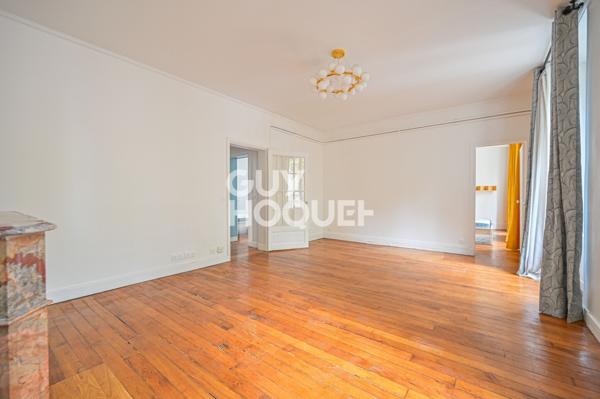 APPARTEMENT À LOUER DE 5 PIÈCES DE 104,93 M²