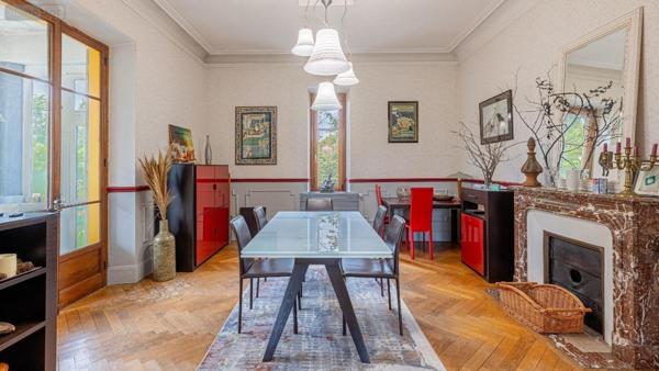 Maison de maître à vendre à Chambéry en Savoie (73000), ref : 73007-49