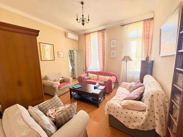 Maison 10 pièces 305 m2