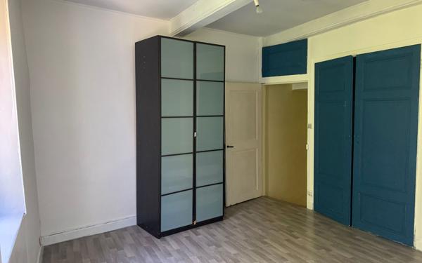Appartement à vendre    3 pièces •  Sérézin-du-Rhône