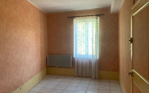 Appartement à vendre    3 pièces •  Sérézin-du-Rhône