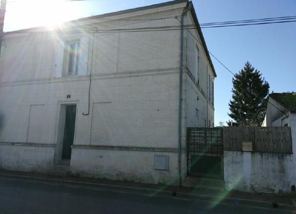 Maison à louer    3 pièces • 65,02 m2 Saintes