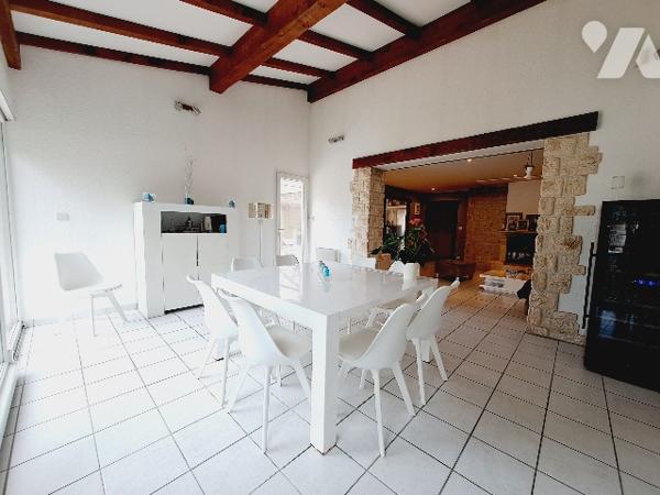 Montélimar, maison de 112m² habitable de plain pied avec piscine.