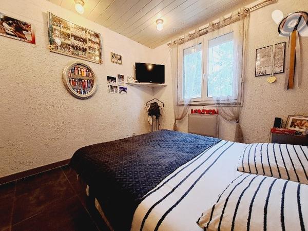 Montélimar, maison de 112m² habitable de plain pied avec piscine.