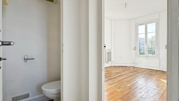 Marly-le-Roi (78160) LUMINEUX APPARTEMENT 2 PIECES EN DERNIER ETAGE PROCHE GARE.