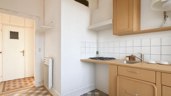 Marly-le-Roi (78160) LUMINEUX APPARTEMENT 2 PIECES EN DERNIER ETAGE PROCHE GARE.