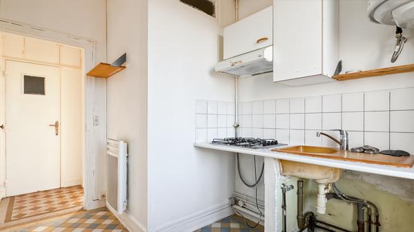 Marly-le-Roi (78160) LUMINEUX APPARTEMENT 2 PIECES EN DERNIER ETAGE PROCHE GARE.