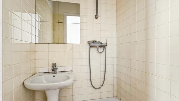 Marly-le-Roi (78160) LUMINEUX APPARTEMENT 2 PIECES EN DERNIER ETAGE PROCHE GARE.