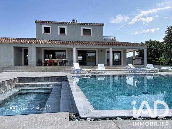 Maison à vendre 9 pièces 318 m² Pierrefeu-du-Var