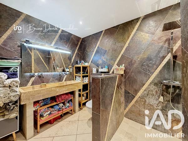 Maison à vendre 9 pièces 318 m² Pierrefeu-du-Var