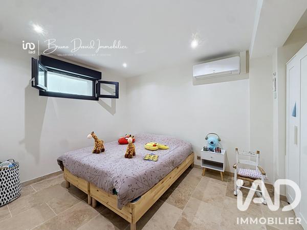 Maison à vendre 9 pièces 318 m² Pierrefeu-du-Var